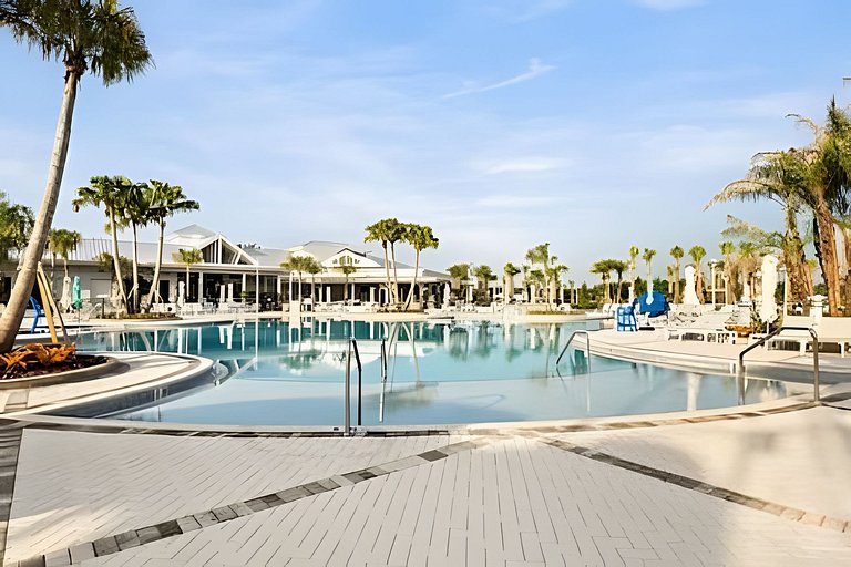 5 Bd / 4,5 Ba / Sleeps 14 / Windsor Cay Resort