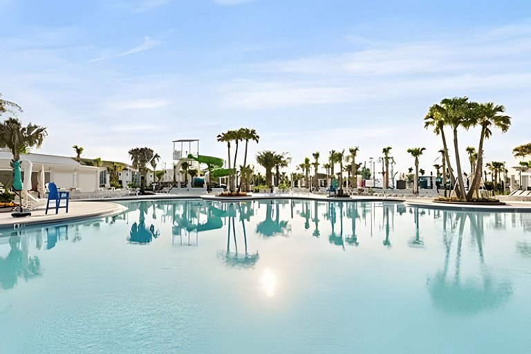5 Bd / 4,5 Ba / Sleeps 14 / Windsor Cay Resort