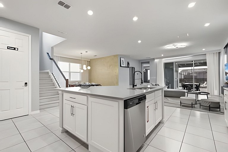7 Bd / 6,5 Ba / Sleeps 18 / Solara Resort