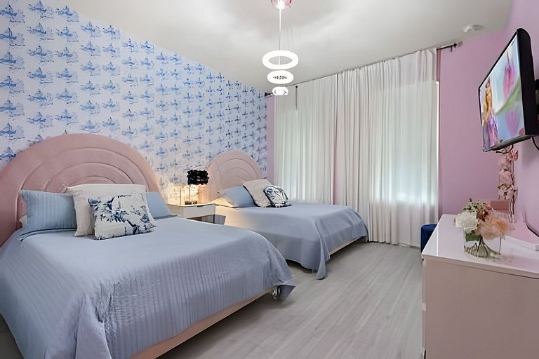 7 Bd / 6,5 Ba / Sleeps 18 / Solara Resort