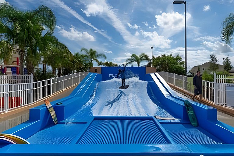 7 Bd / 6,5 Ba / Sleeps 18 / Solara Resort