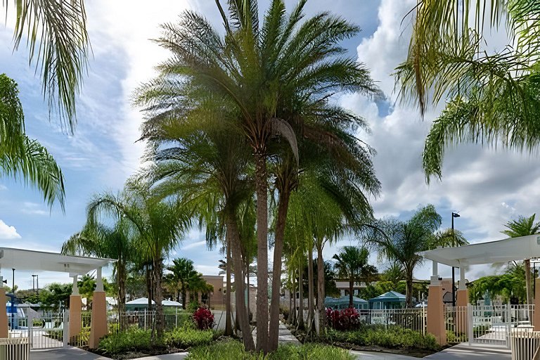 7 Bd / 6,5 Ba / Sleeps 18 / Solara Resort