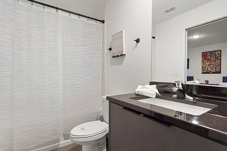3 Bd / 3 Ba / Sleeps 8 / The hub