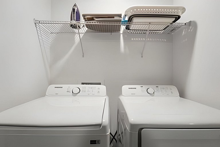 3 Bd / 3 Ba / Sleeps 8 / The hub