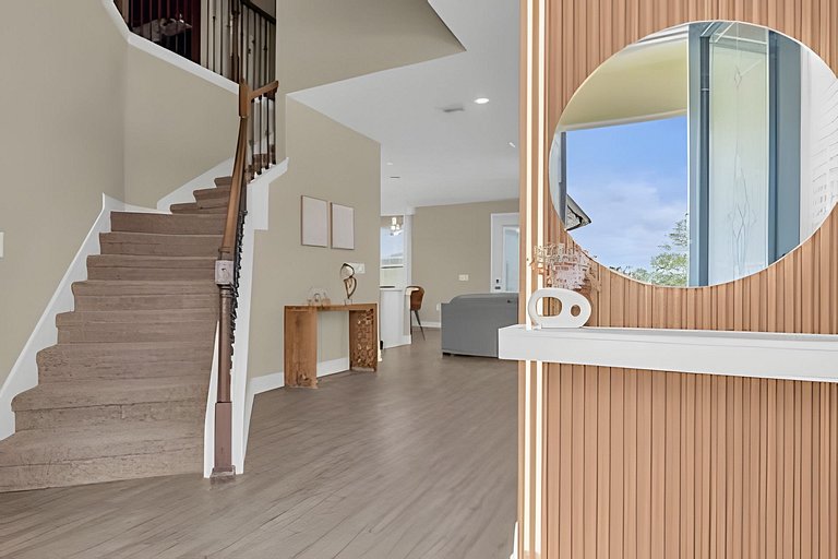 6 Bd / 3,5 Ba / Sleeps 22 / Reunion Village