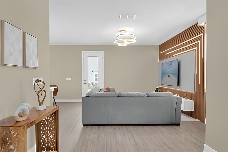 6 Bd / 3,5 Ba / Sleeps 22 / Reunion Village