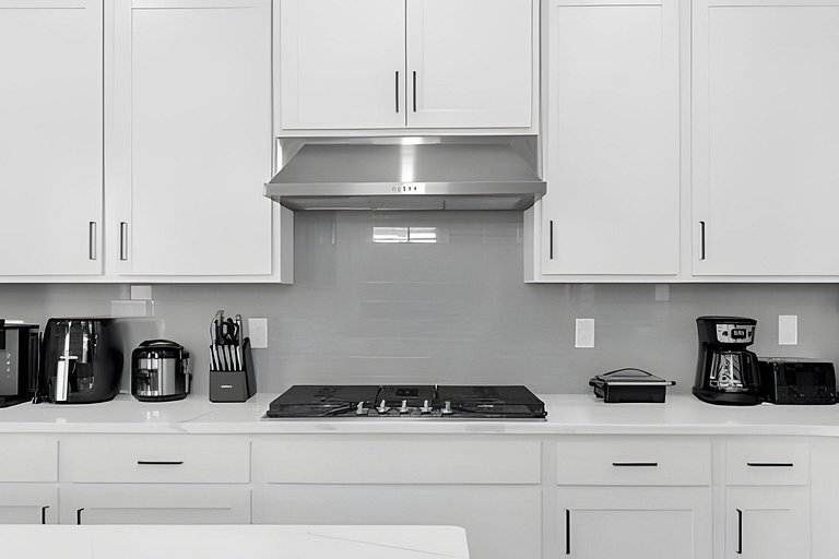 6 Bd / 3,5 Ba / Sleeps 22 / Reunion Village