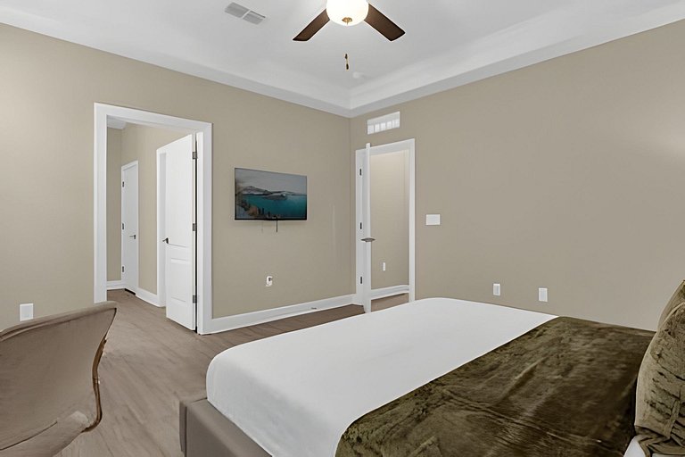 6 Bd / 3,5 Ba / Sleeps 22 / Reunion Village