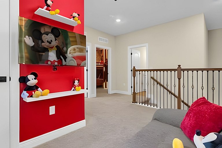 6 Bd / 3,5 Ba / Sleeps 22 / Reunion Village