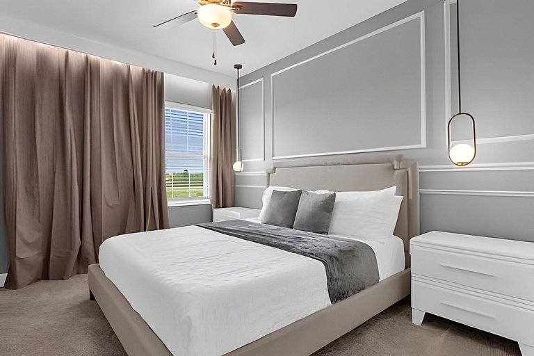 6 Bd / 3,5 Ba / Sleeps 22 / Reunion Village