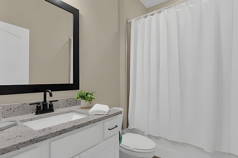 6 Bd / 3,5 Ba / Sleeps 22 / Reunion Village