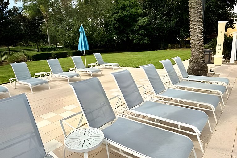 6 Bd / 3,5 Ba / Sleeps 22 / Reunion Village