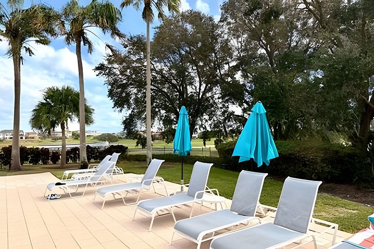 6 Bd / 3,5 Ba / Sleeps 22 / Reunion Village