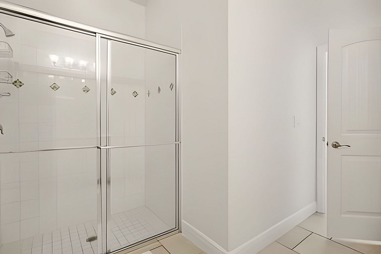 6 Bd / 4.5 Ba / Sleeps 12 / Solterra Resort