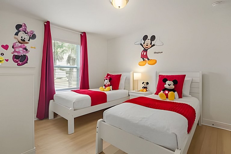 6 Bd / 4.5 Ba / Sleeps 12 / Solterra Resort