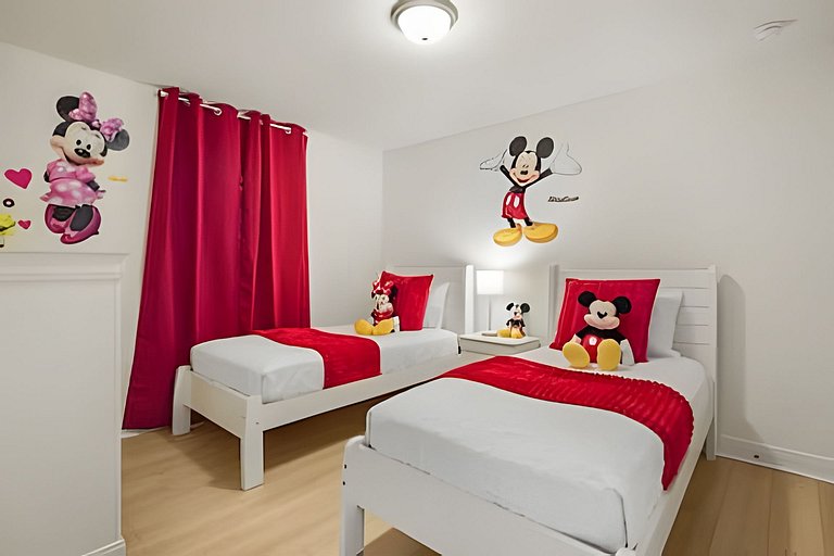 6 Bd / 4.5 Ba / Sleeps 12 / Solterra Resort