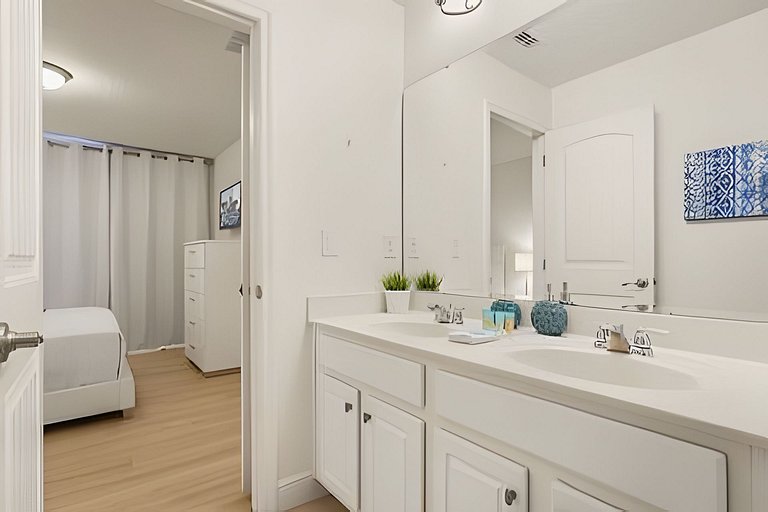 6 Bd / 4.5 Ba / Sleeps 12 / Solterra Resort