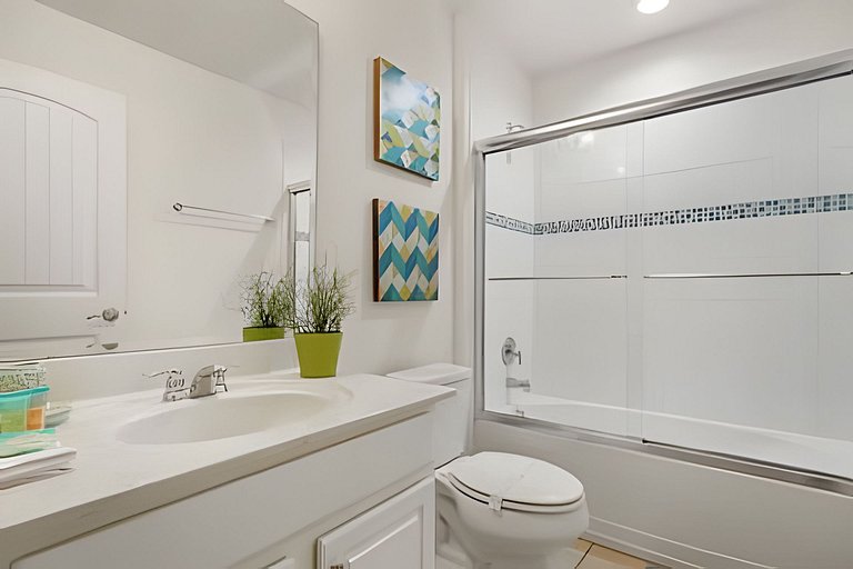 6 Bd / 4.5 Ba / Sleeps 12 / Solterra Resort