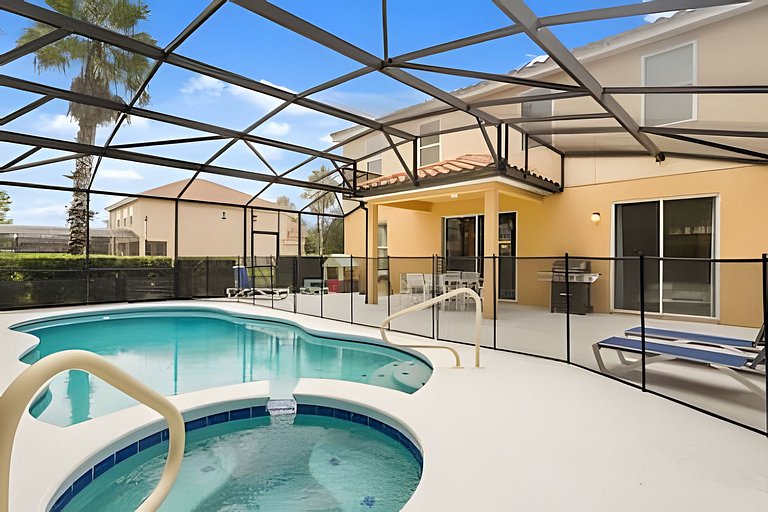 6 Bd / 4.5 Ba / Sleeps 12 / Solterra Resort