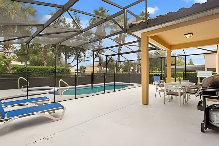 6 Bd / 4.5 Ba / Sleeps 12 / Solterra Resort