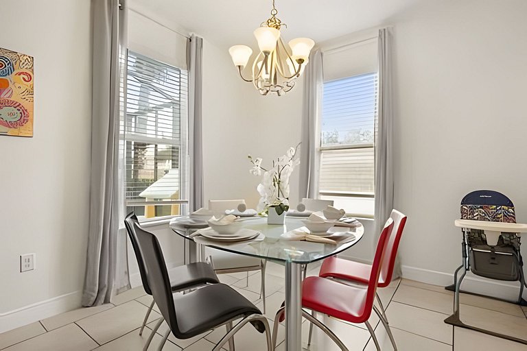 6 Bd / 4.5 Ba / Sleeps 12 / Solterra Resort