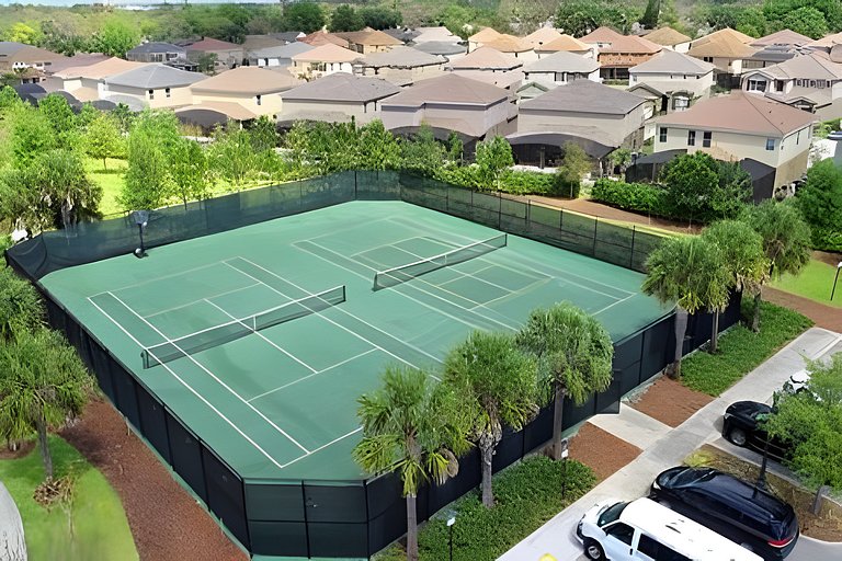 6 Bd / 4.5 Ba / Sleeps 12 / Solterra Resort