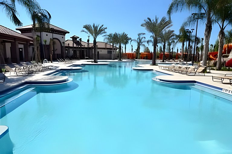6 Bd / 4.5 Ba / Sleeps 12 / Solterra Resort