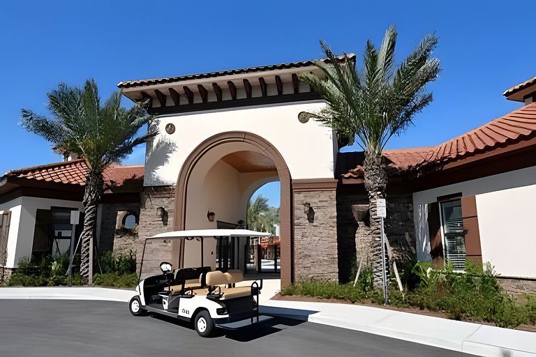 6 Bd / 4.5 Ba / Sleeps 12 / Solterra Resort
