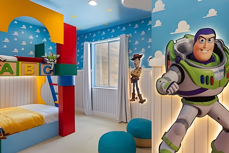 8 min to Disney | Private Bath in Every Bedroom